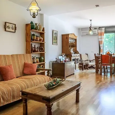 Ca La Gloria Bed & Breakfast Vilabertrán