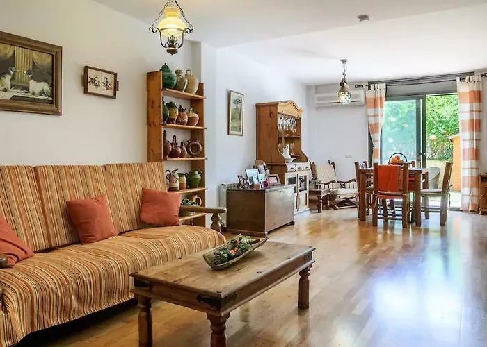 Ca La Gloria Bed & Breakfast Vilabertrán